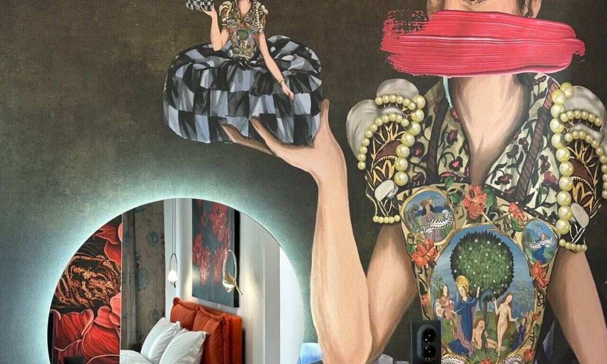 Satu Mare Apartment | Onyx Deluxe King Studio by Eclectic 6