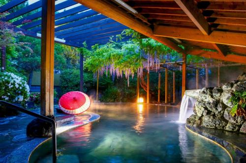Kakeyu Hot Springs Hotel | Ooedo Onsen Monogatari Shinshu Kakeyu