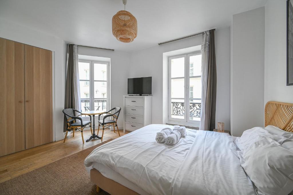 Gaillon Apartment | Opéra 2
