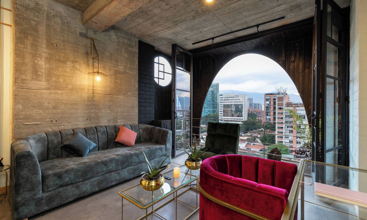 Astorga Apartment | Open Concept Penthouse Loft @ Nido Sky: Unit 17