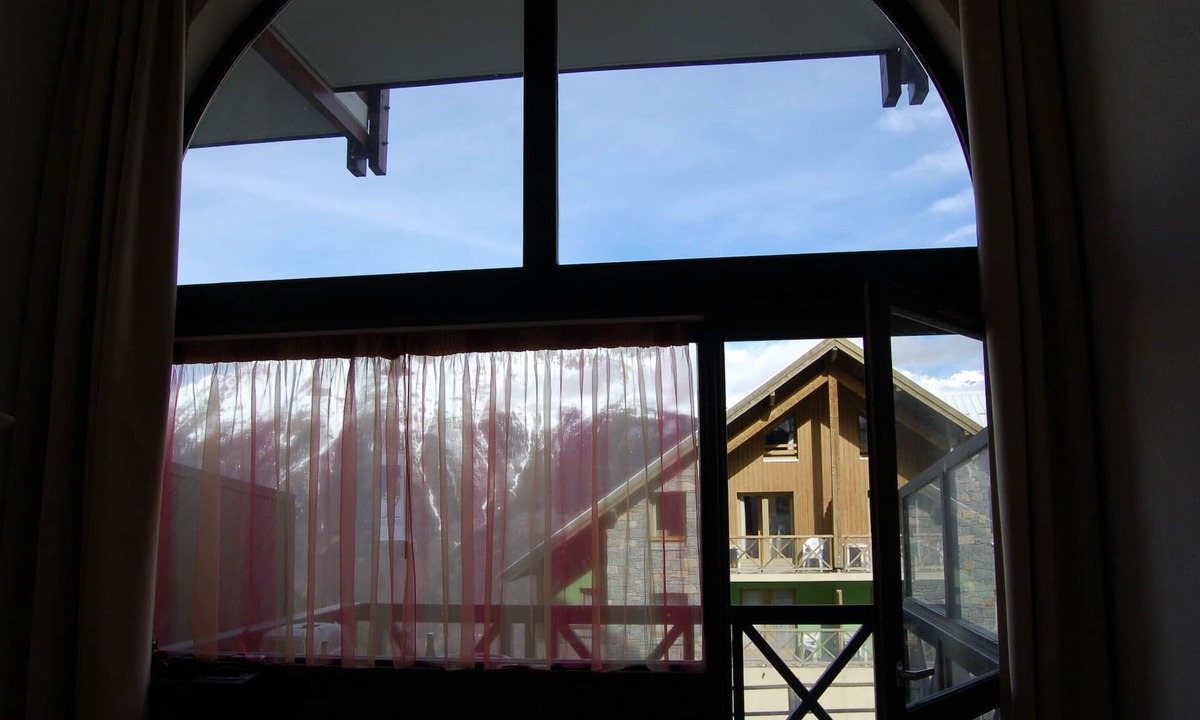 Oz-en-Oisans Apartment | Open from 2/12/24. Apartment at the foot of the slopes, Oz resort, Alpe d'Huez