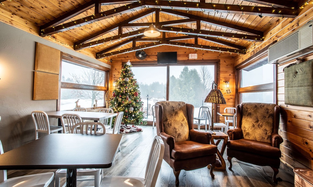 Sister Bay Hotel | Open Hearth Lodge
