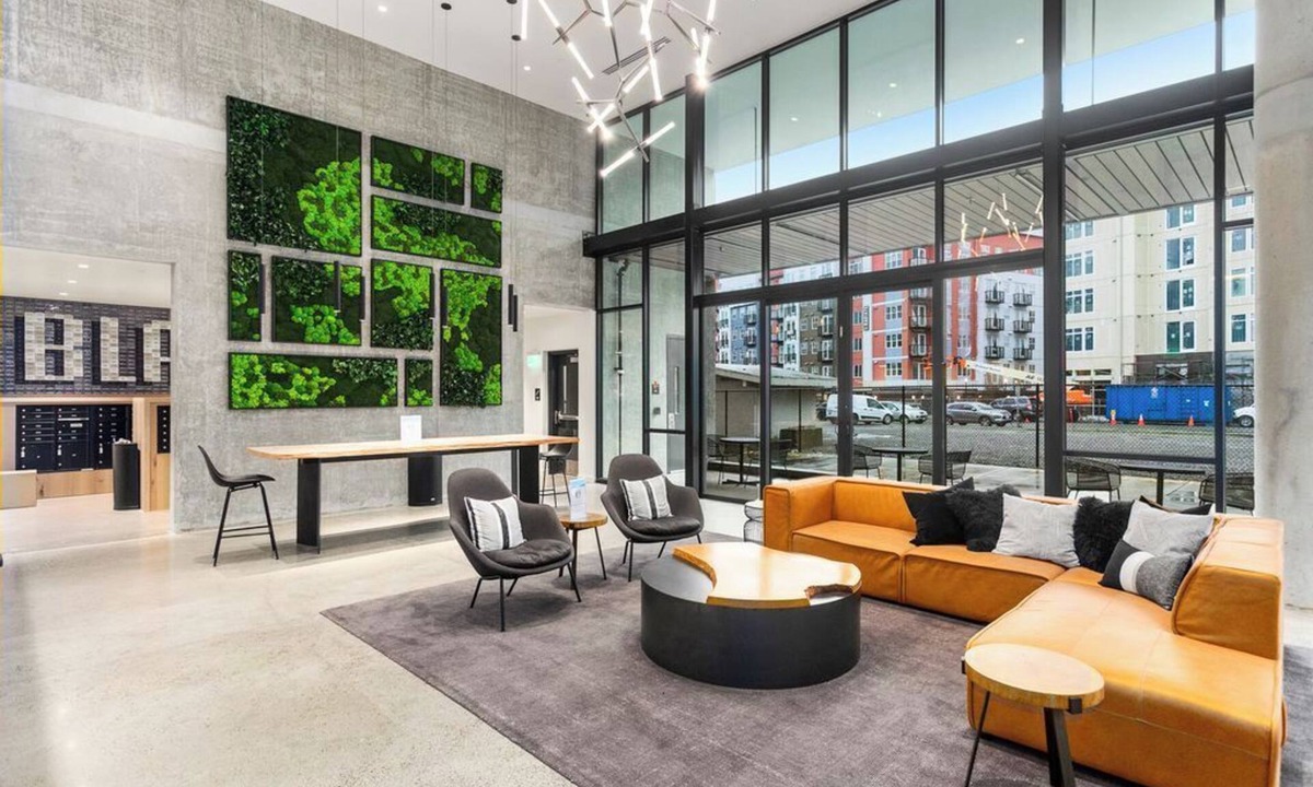 Downtown Apartment | Open Loft in Redmond Core - 92 Walkscore