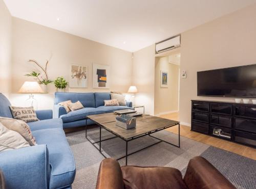 Palacio Apartment | Opera I