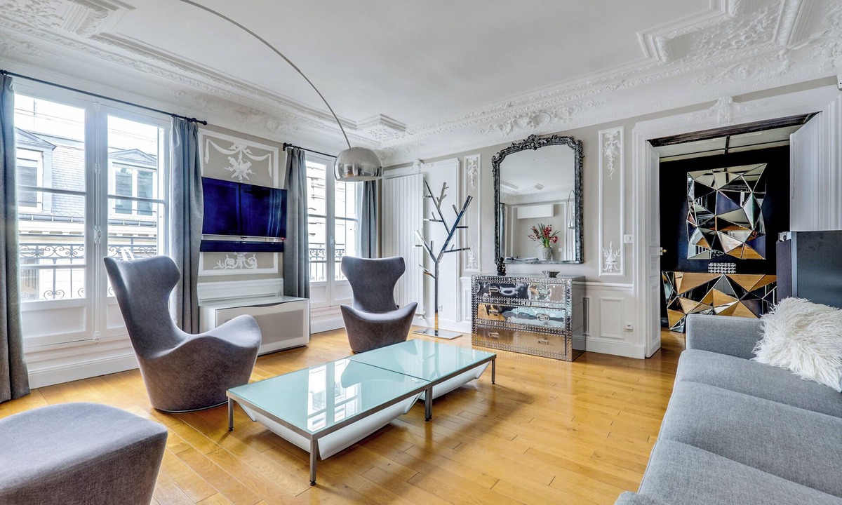 9th Arrondissement Apartment | Opera - Lafayette 2 Bedrooms w/AC