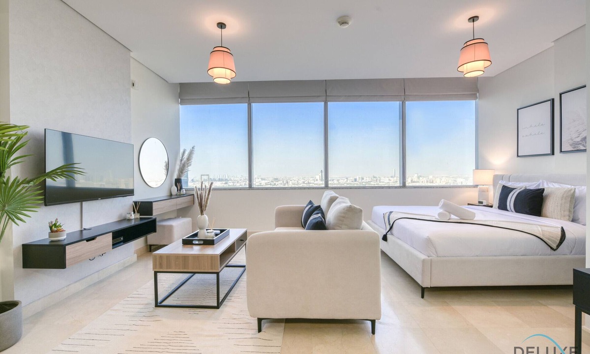 Bur Dubai Apartment | Opulent Studio at Sky Gardens DIFC by Deluxe Holiday Homes