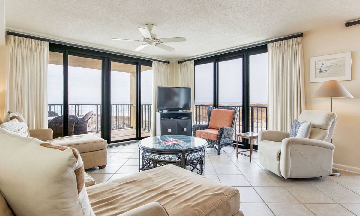 Orange Beach East Condo | Orange Beach Gulf View 3BR Sleeps 8 Corner Pools Boat Slips