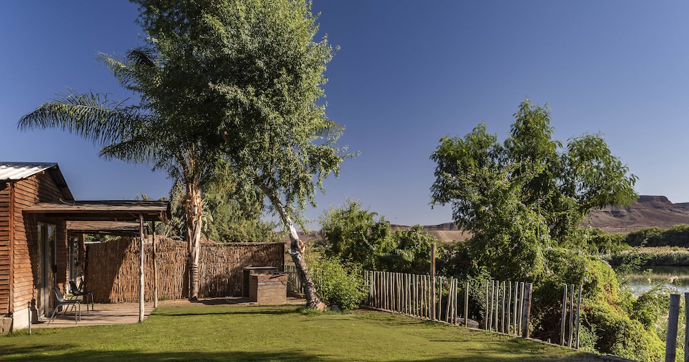 Vioolsdrift Settlement Hotel | Orange River Rafting Lodge by Country Hotels