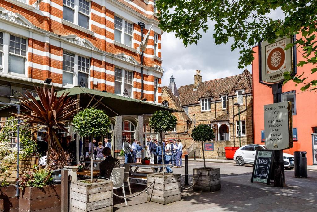 South Richmond Hotel | Orange Tree
