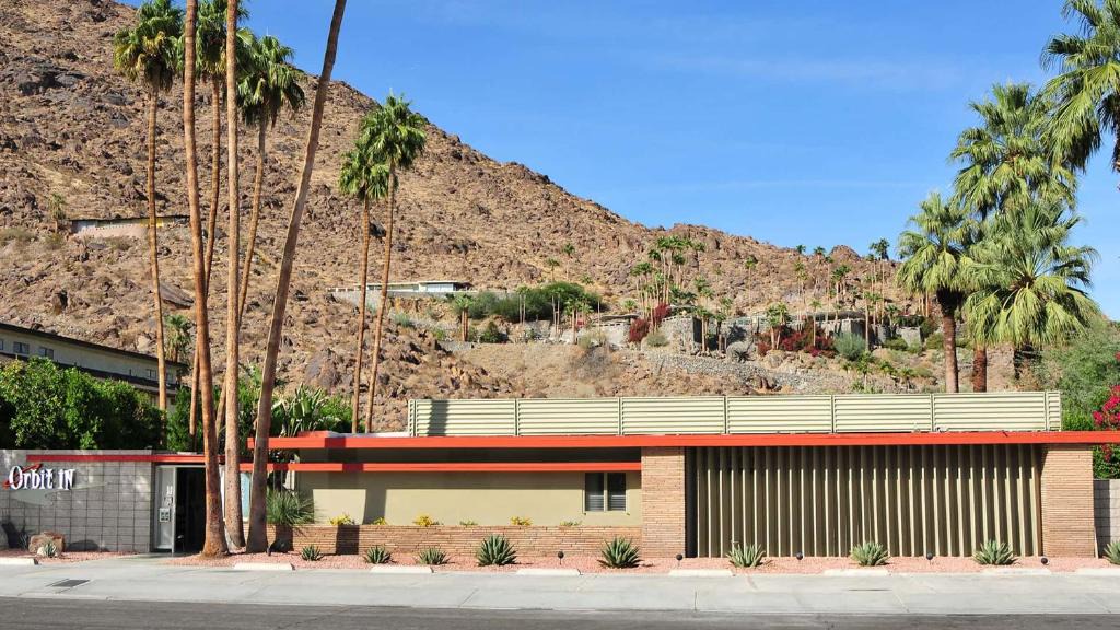 Historic Tennis Club Hotel | Orbit In - 21 and Over - A Town & Desert Boutique Hotel