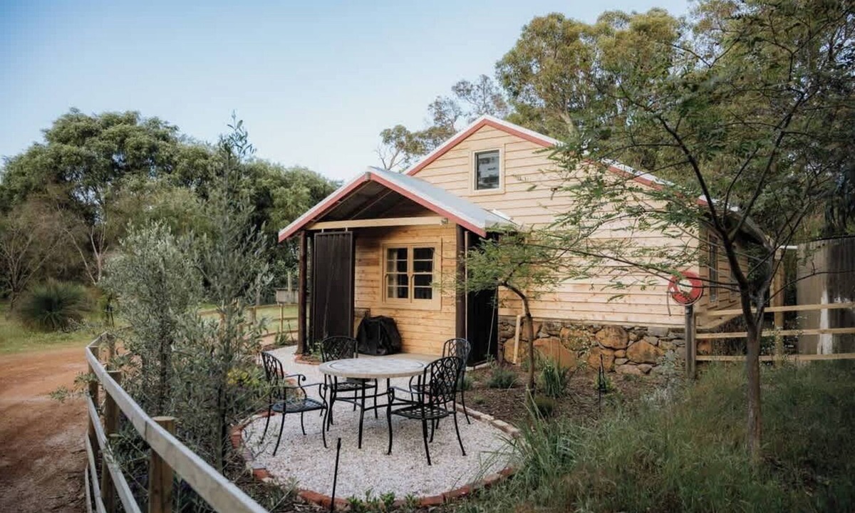 Yallingup Siding House | Orchard Cottage—Romantic Bushland Retreat w/Sauna