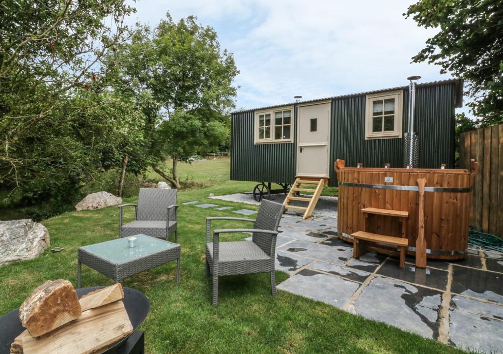 Burlawn House | Orchard