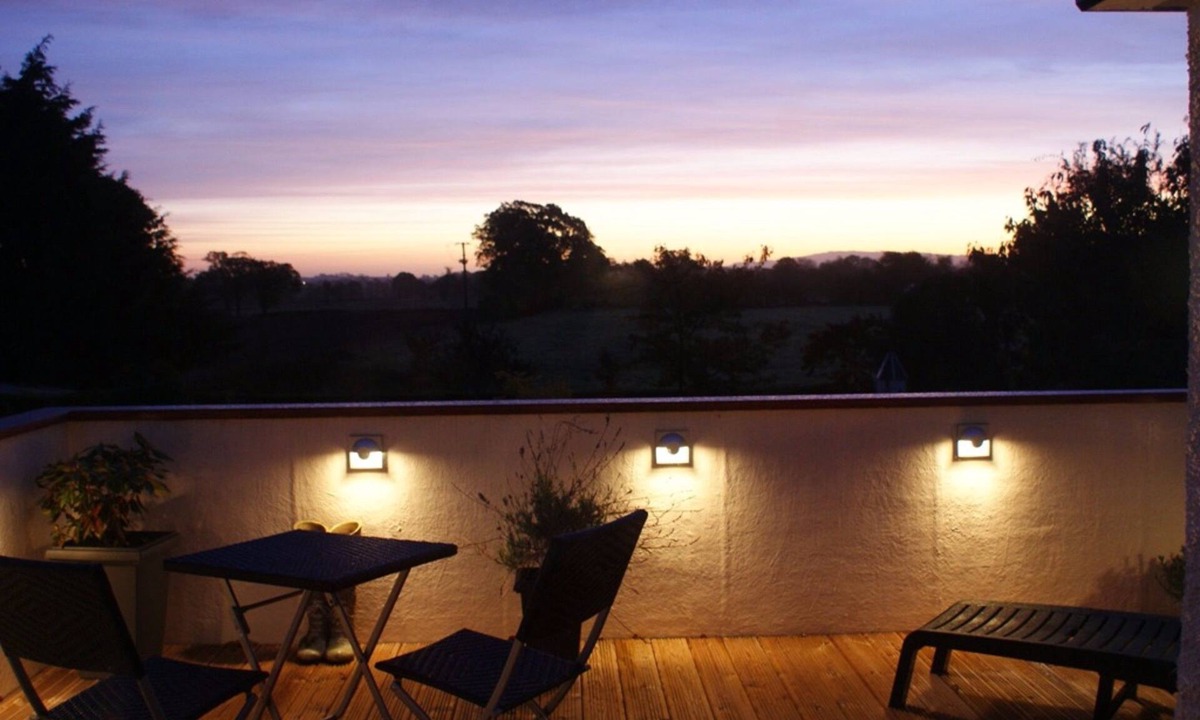 Hanley Swan Bed & Breakfast | Orchard Side Bed and Breakfast