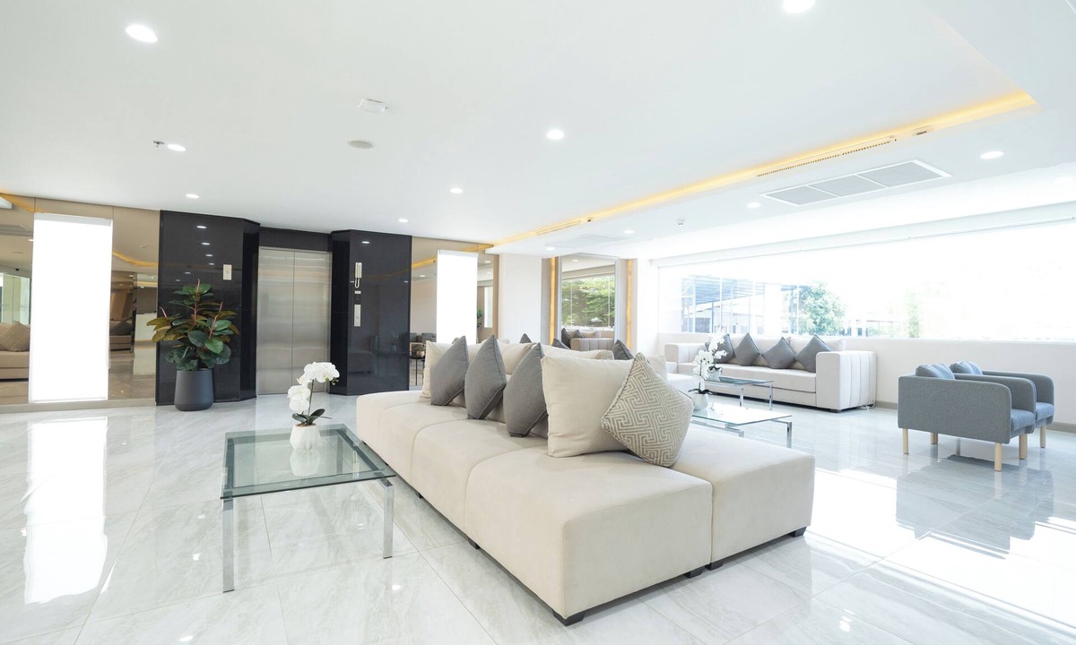 Racha Thewa Hotel | Oriole Residence