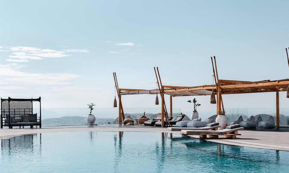 Pyrgos Hotel | Orizontes Hotel Santorini