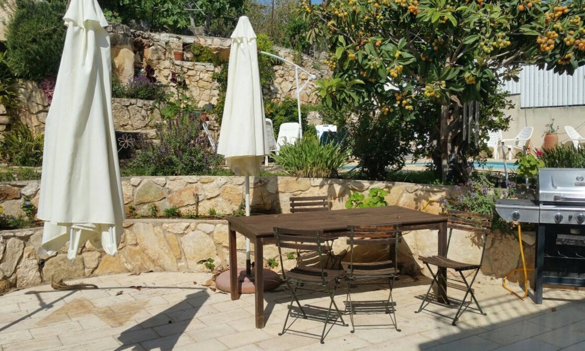 Kfar Vradim Villa | Orly's galilee Villa with a pool