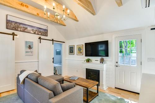 Osterville House | Osterville Gem Steps to Main St! Relax fireside