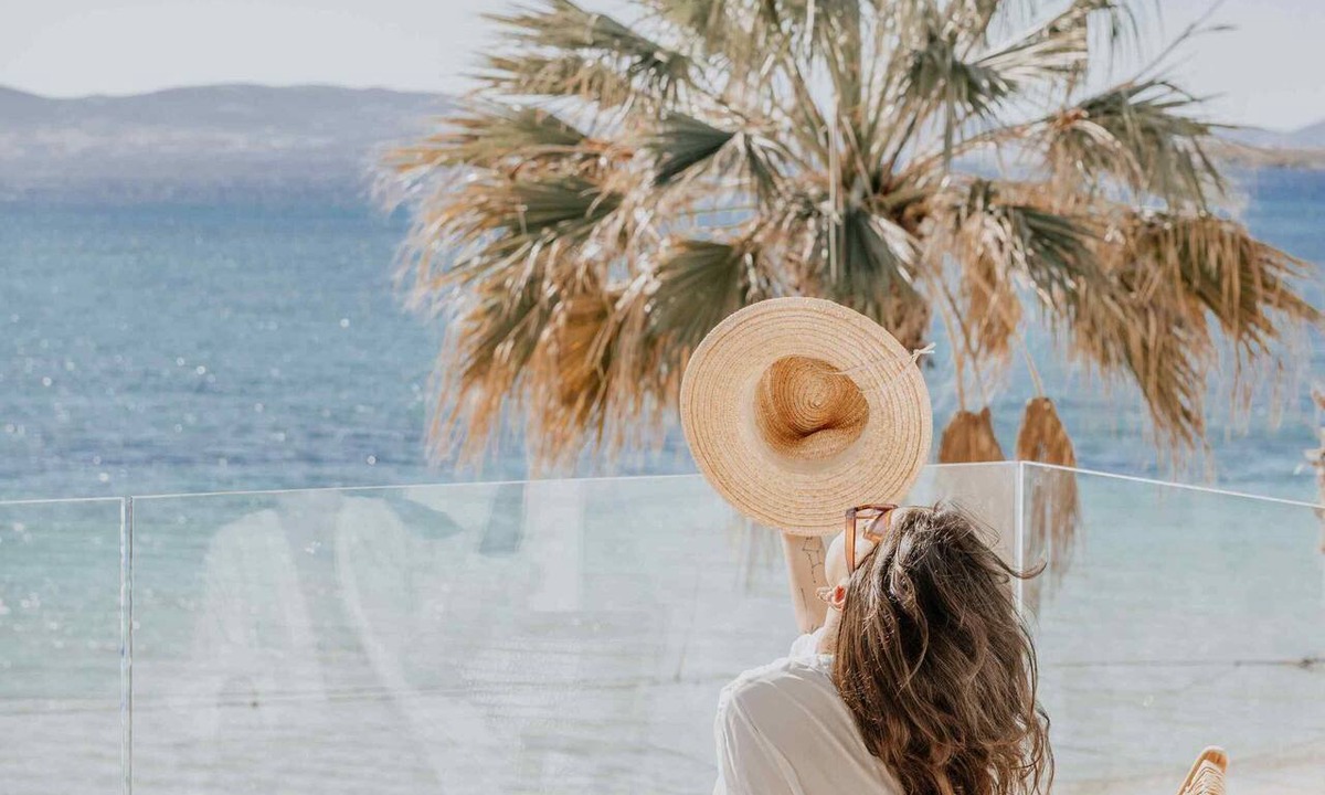 Agia Anna House | Ostrako Beachside Suites