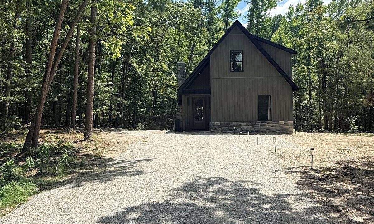 Jessieville House | Oua-chill-ita! Secluded cabin minutes from North Shore Marine on Lake Ouachita.