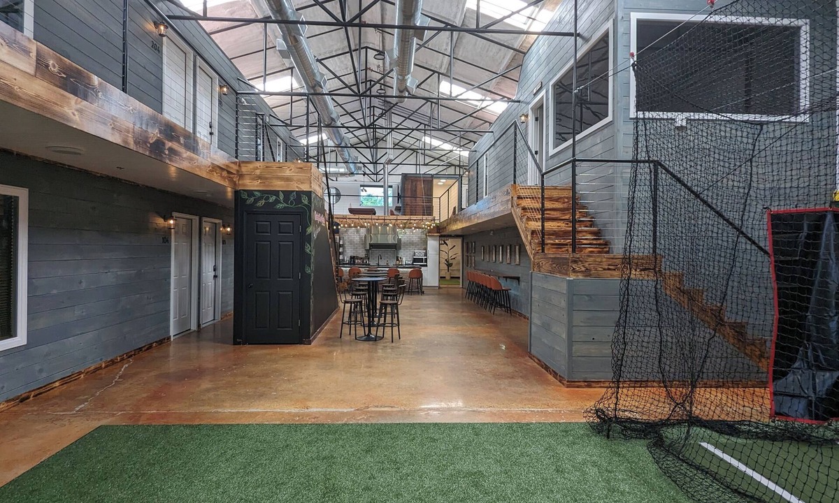 Hot Springs House | Out of the Park Clubhouse