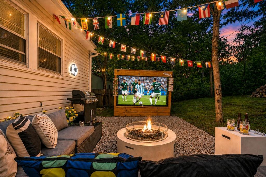 Kansas City House | Outdoor Cinema Fire Pit Grill Board Games