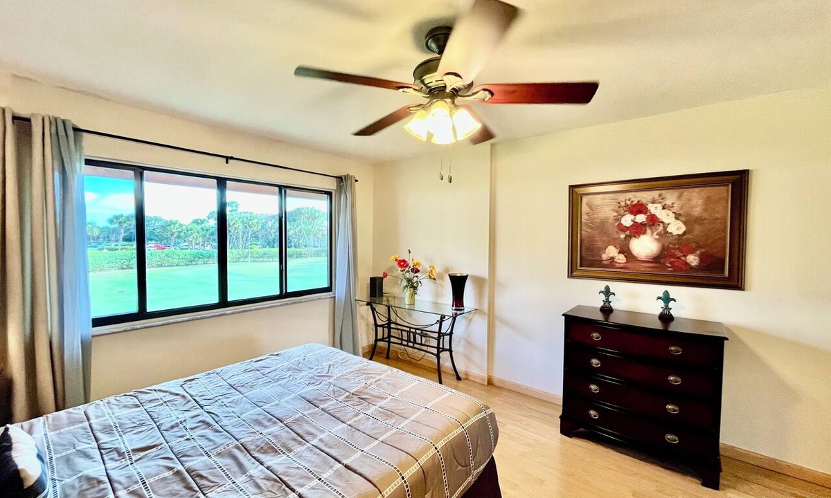 Fort Pierce Condo | OV 925 Golf Course View Condo-Paradise Vacation Rental in Ocean Village