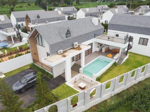 Mu Si Villa | Oxygen Valley Khao Yai A6