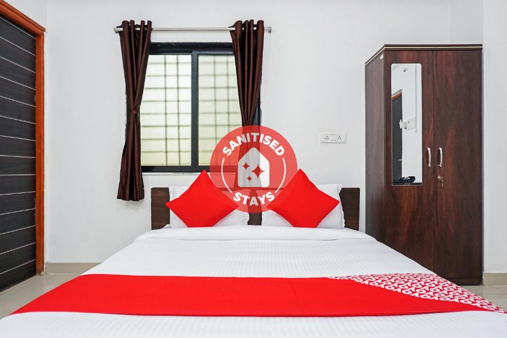 Phase 1 Hotel | OYO 78447 Flagship Shri Krishna Hotel