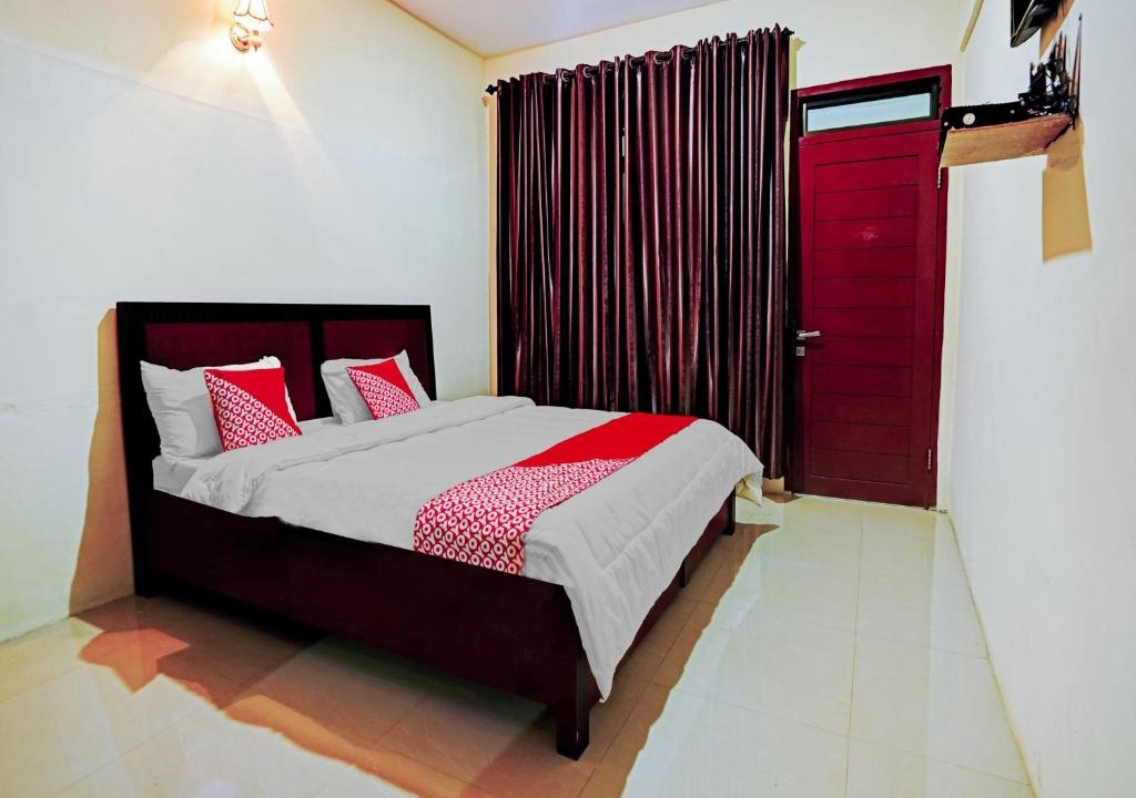 Parapat Hotel | OYO 90331 Hotel Toba Shanda