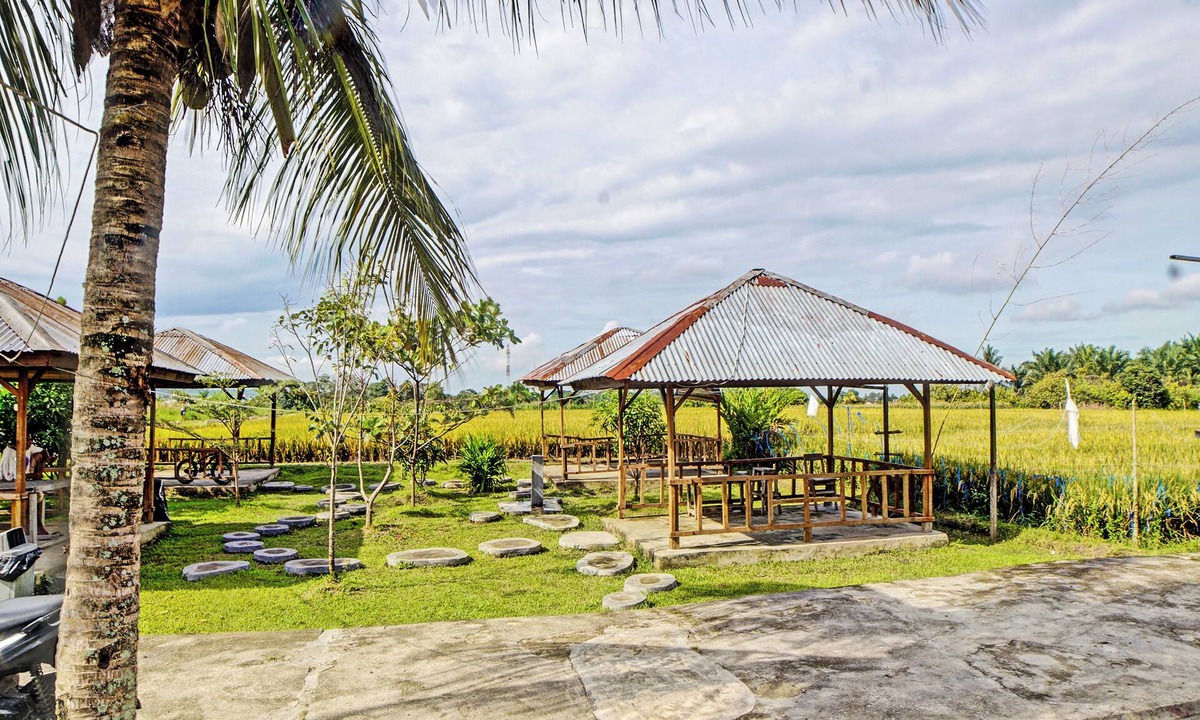 Pematangsiantar Hotel | OYO 92005 Jabu Sihol