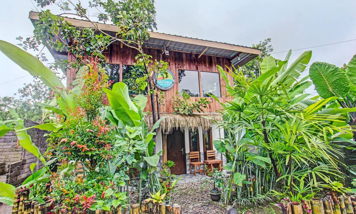 Kecamatan Janapria Hotel | OYO 92275 Tastura Homestay