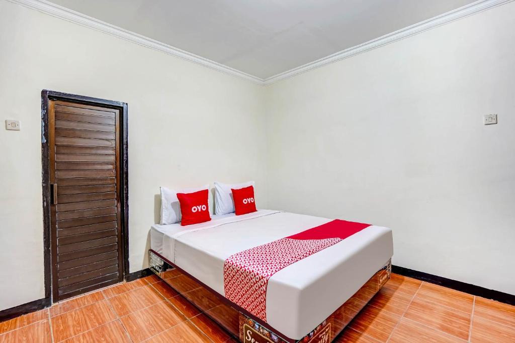 Surabaya Hotel | OYO Flagship 90899 Comfitel Siwalankerto AA6
