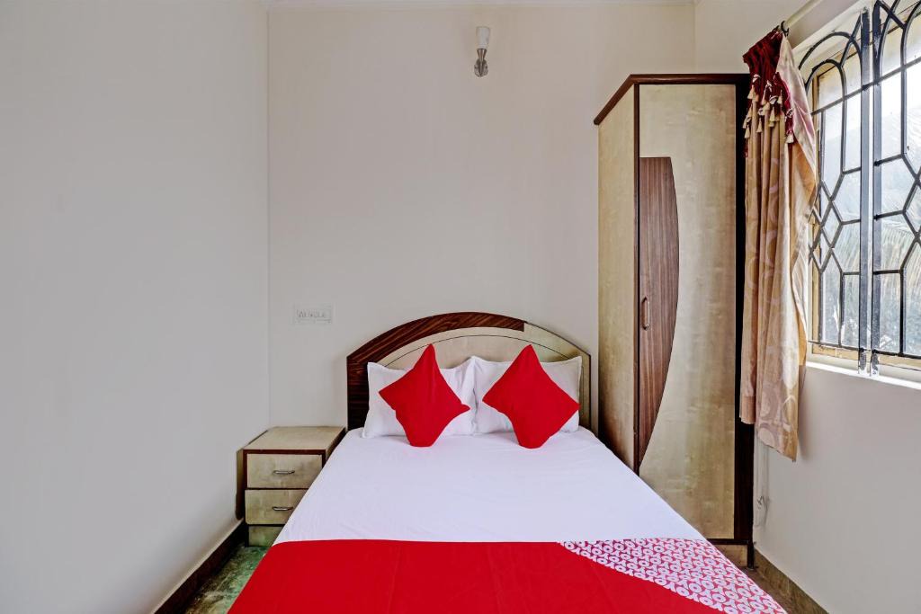 Bengaluru Hotel | OYO Flagship Unathi Boarding And Loadging