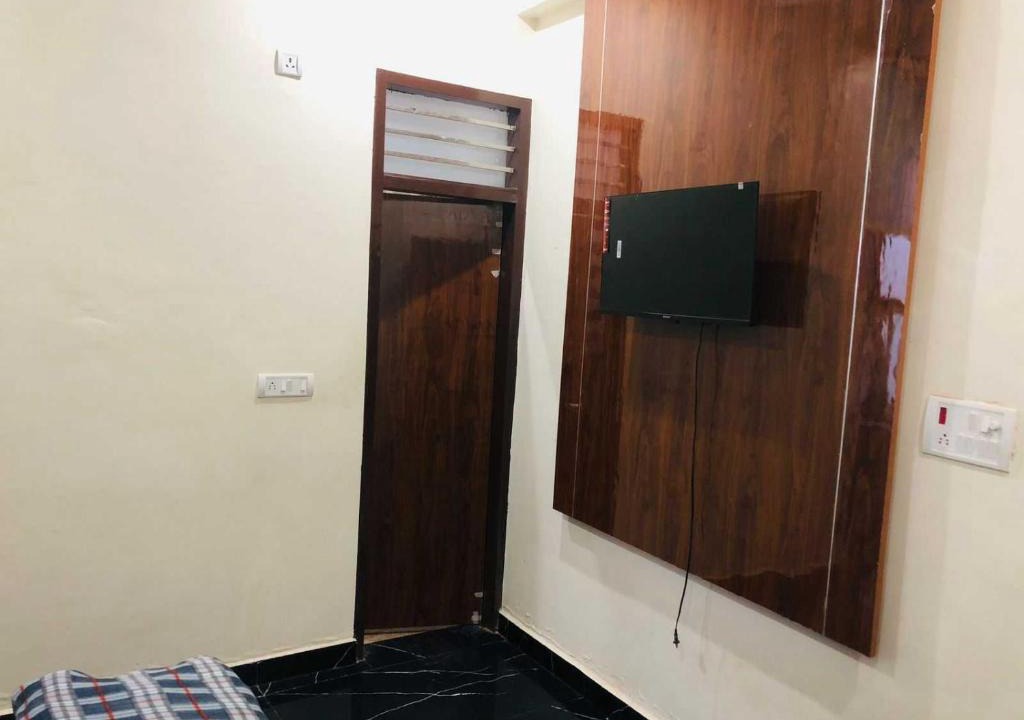 Pataudi Hotel | OYO Hotel Rahul Singh