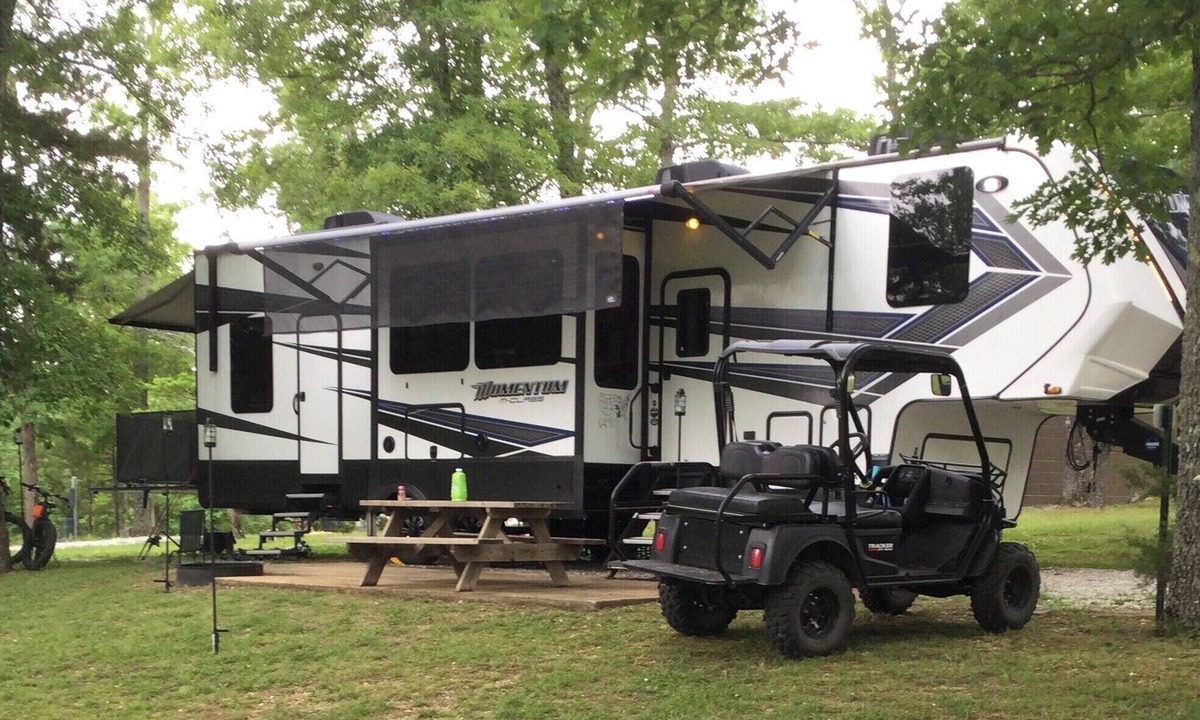 Teresita House | Ozark Getaway! Near Jacks Fork River with Free Parking! Pets Allowed!