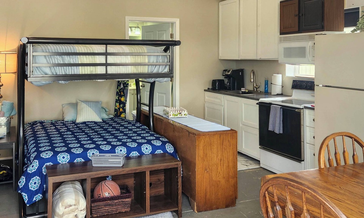 Richland Apartment | Ozark Mountain Launchpad! Cabin w/Fishing On-Site