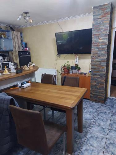 Oradea House | P1 Hostel Free Parking