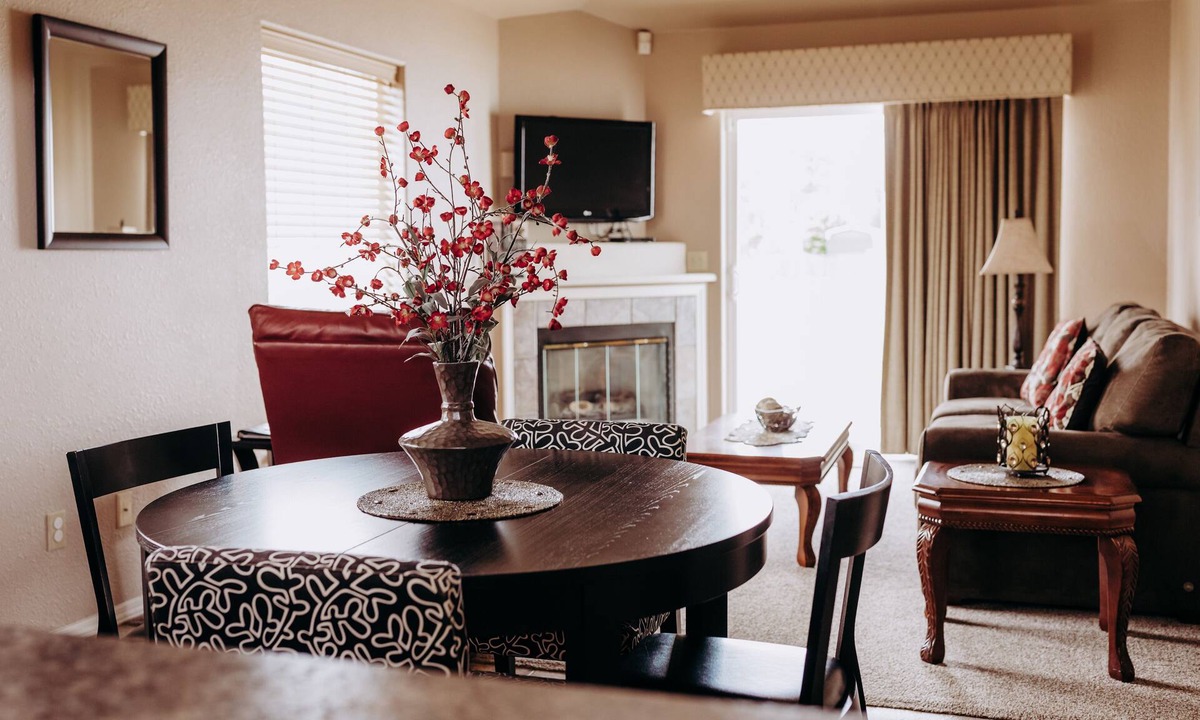 Forks Hotel | Pacific Inn Motel