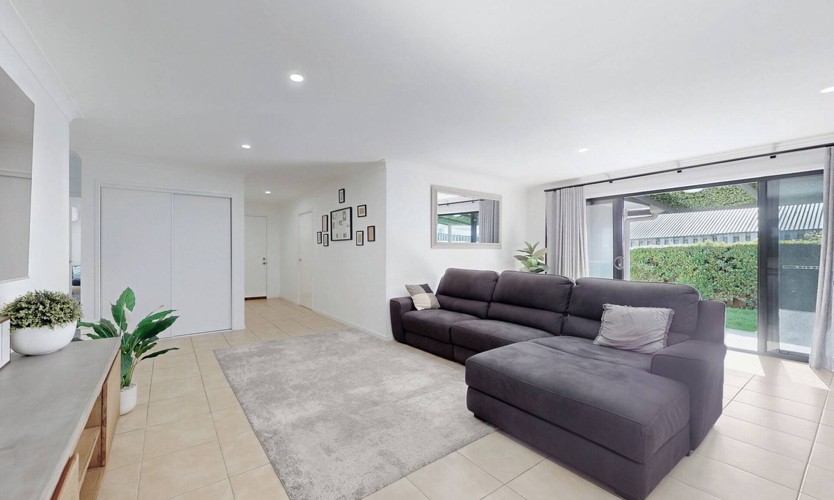 Pacific Pines House | Pacific Pines 3BR Peaceful Home Stay