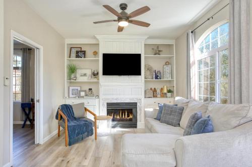 Oceano House | Pacific Plaza #410 - Pacific Coast Hideaway - 1BdrmUp-K-QSofa