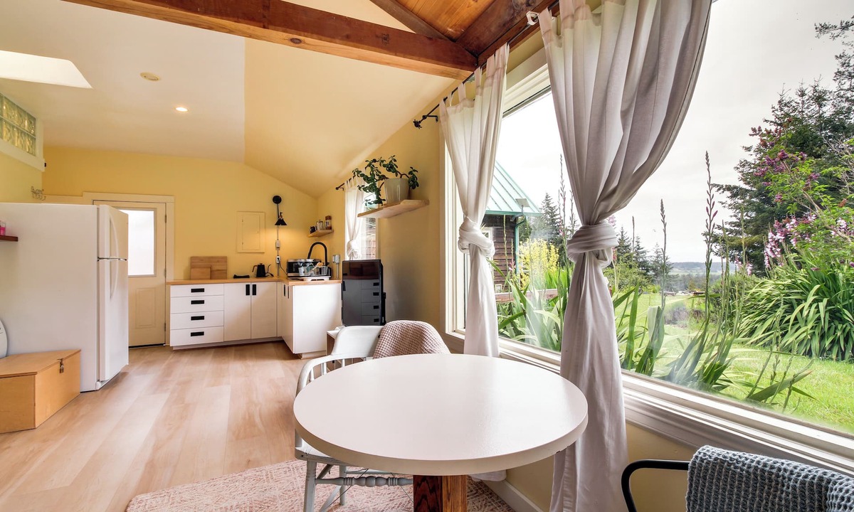 Langlois House | Pacific View Cottage - 100’ High w/Ocean Views