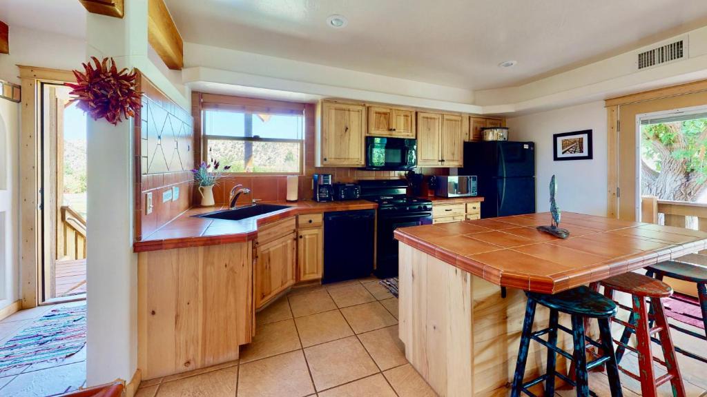 Spanish Valley House | Pack Creek ~ Orchard House