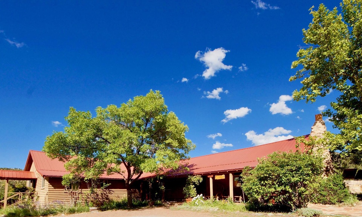 Spanish Valley Cabin | Pack Creek ~ The Lodge