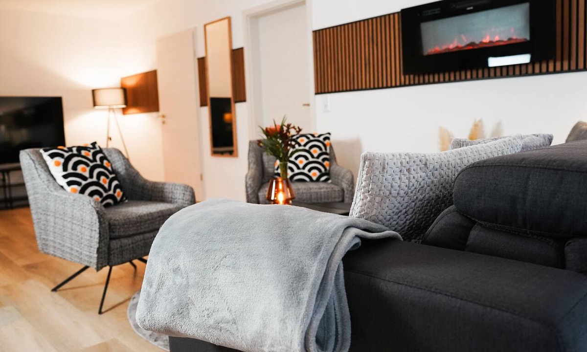 Kernstadt Apartment | Paderborn Oasis with Fireplace, Parking & Balcony, Stylish Home, 24/7 Check-in