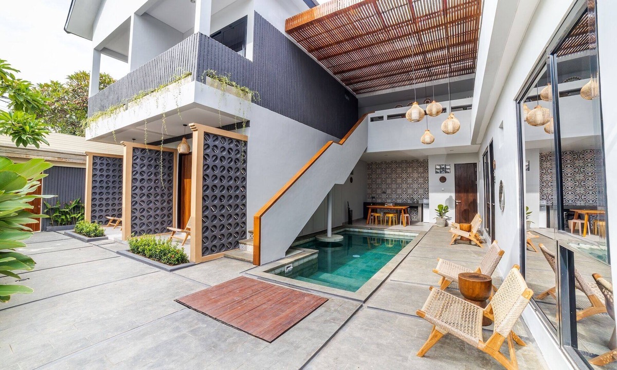 Ketewel Hotel | Padinis Villa & Coffee