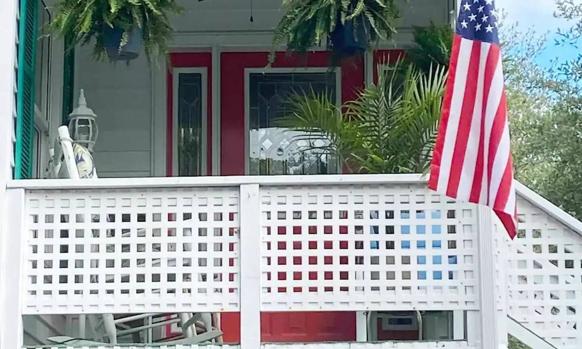 Colington House | Paige's Place at the Beach Early Check -ins! Fido Friendly