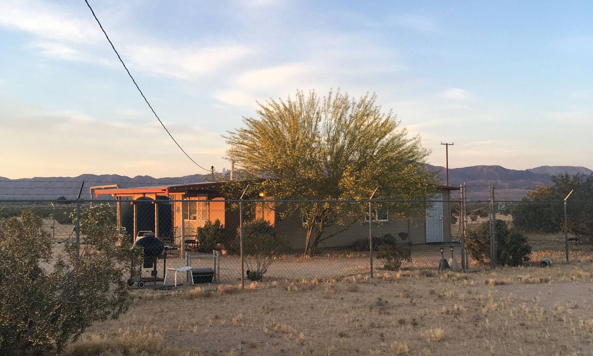 Wonder Valley House | Painted Sky Cabin- Wonder Valley- 29 Palms