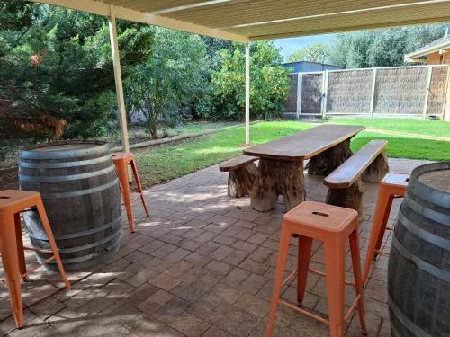 Echuca House | PAK House Central - Spacious 4 Bedroom New Listing!