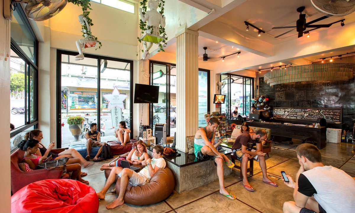 Downtown Krabi Hostel | Pak-Up Hostel