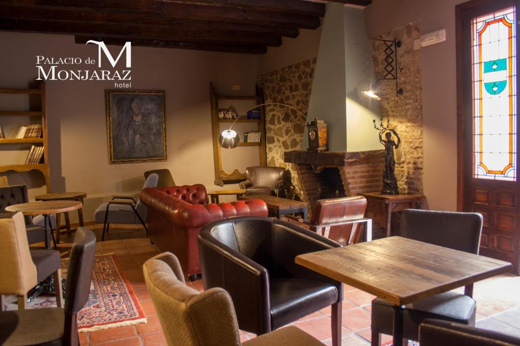 Old Town of Avila Hotel | Palacio de Monjaraz